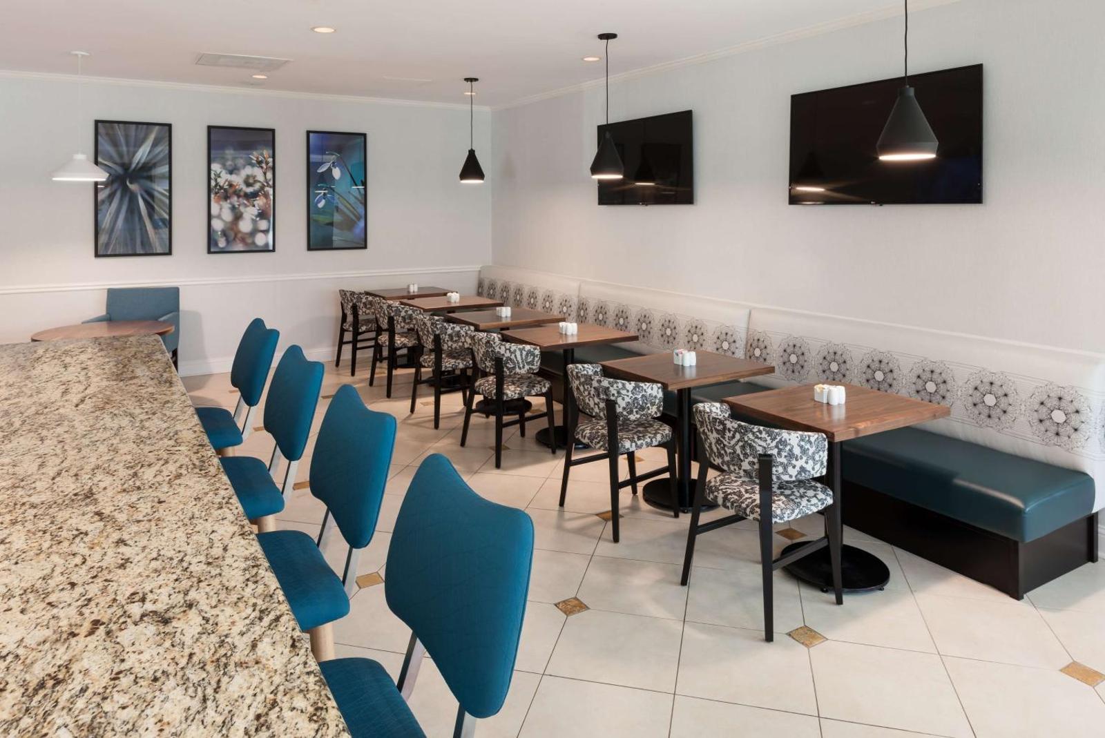 Hilton Garden Inn Frisco Main image 1